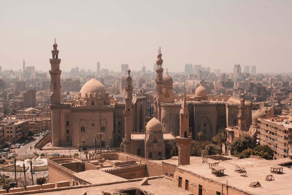 Beyond the Brochure: Experiencing Authentic Culture in Popular Tourist Hotspots Beyond the Brochure: Experiencing Authentic Culture in Popular Tourist Hotspots
